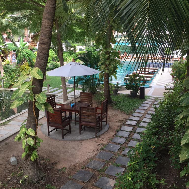 Diamond Suite Pattaya Dış mekan fotoğraf