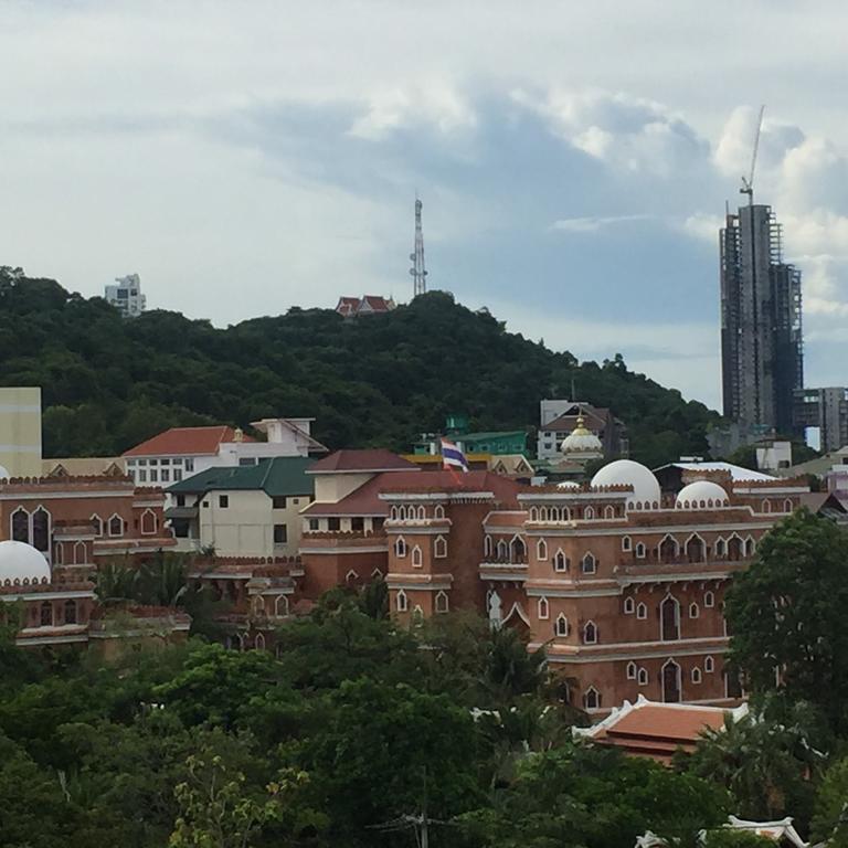 Diamond Suite Pattaya Dış mekan fotoğraf